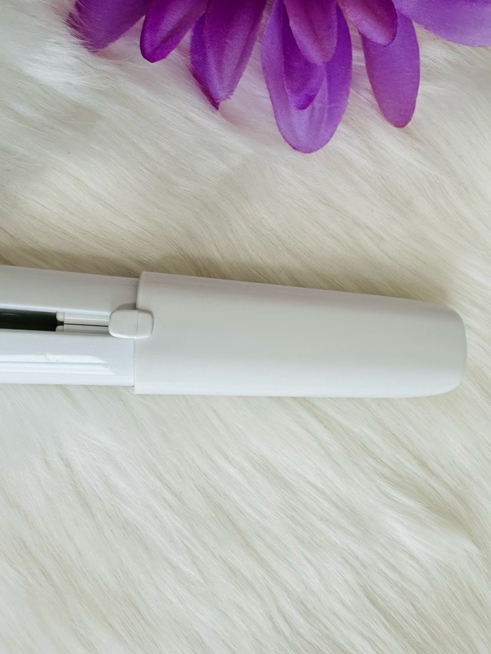 T3 Professional SinglePass Ceramic 1” Flat Iron Hair Straightener White and Gold - Picture 10 of 14